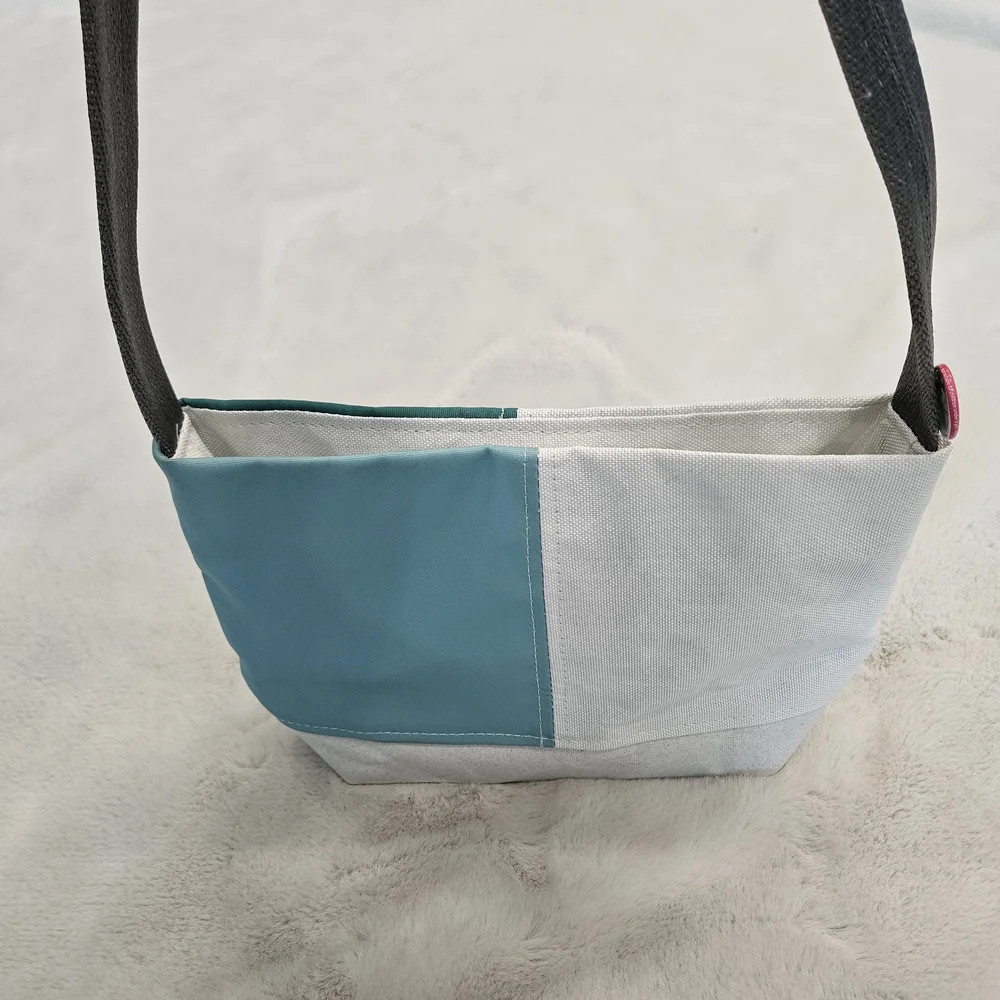 Women's Green and White Shoulder Bag - Picture 3 of 7